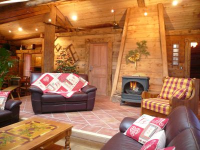 Au Bon Vieux Temps N°1, 200 m2, WIFI 2 Giga gratuit, Sauna, 2 Jacuzzis (int & ext), local à Ski / Vélo, Baby-foot , Billard.