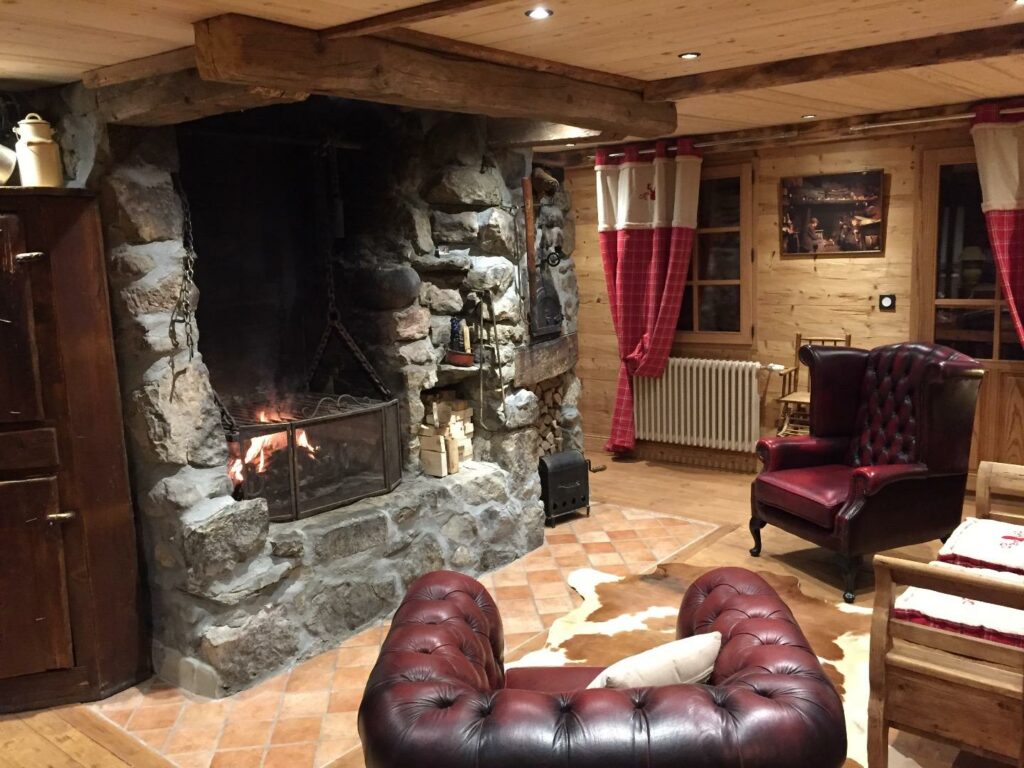 Au Bon vieux Temps N°3, 200 m2 -Sauna - Jacuzzi Extérieur- Wifi- 